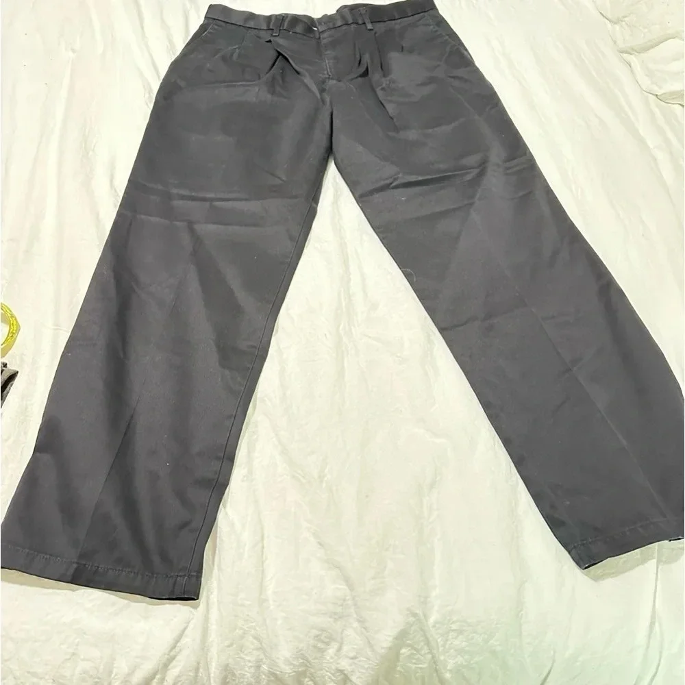 Dockers‎ Signature Kaki Classic Fit Dress Pants Size 36x32 Men's Pleated Front